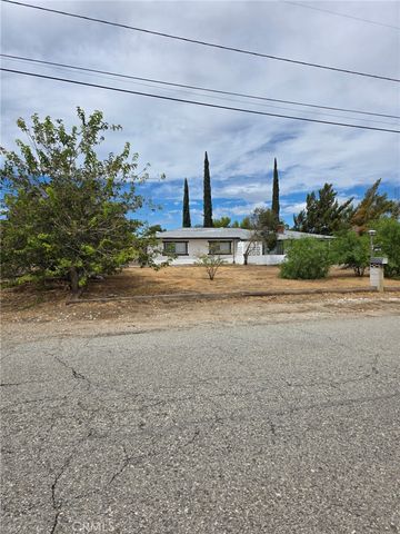 40655 11th W, Palmdale, CA 93551