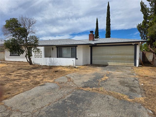 40655 11th W, Palmdale, CA 93551