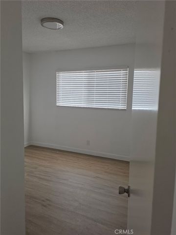 40655 11th W, Palmdale, CA 93551