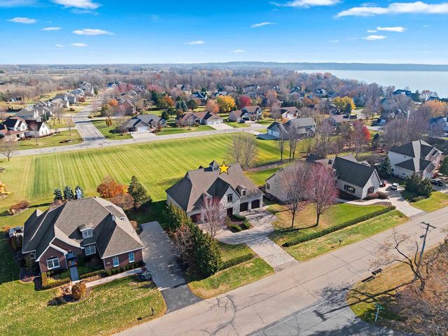 N8426 NORTH SHORE ROAD, Menasha, WI 54952