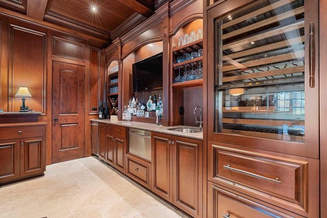 N8426 NORTH SHORE ROAD, Menasha, WI 54952