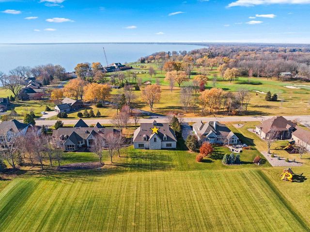 N8426 NORTH SHORE ROAD, Menasha, WI 54952