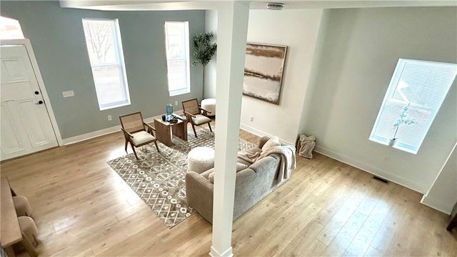 1327 Reddour St, Central North Side, PA 15212