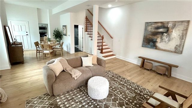 1327 Reddour St, Central North Side, PA 15212