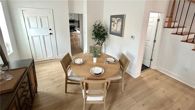 1327 Reddour St, Central North Side, PA 15212