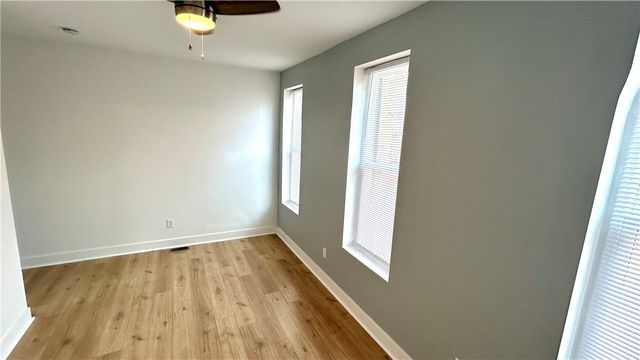 1327 Reddour St, Central North Side, PA 15212