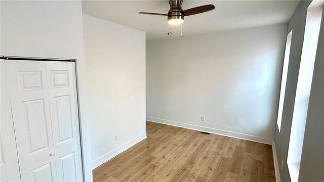 1327 Reddour St, Central North Side, PA 15212