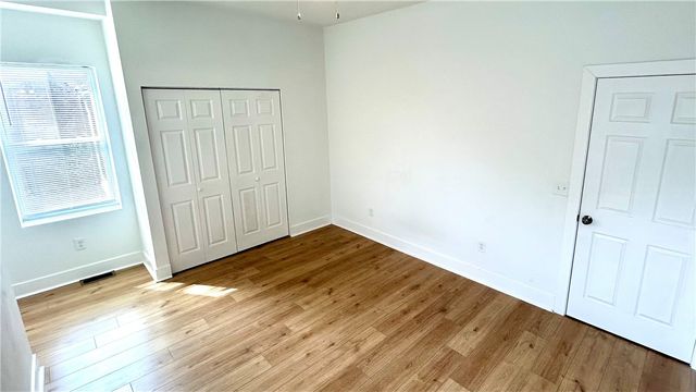 1327 Reddour St, Central North Side, PA 15212