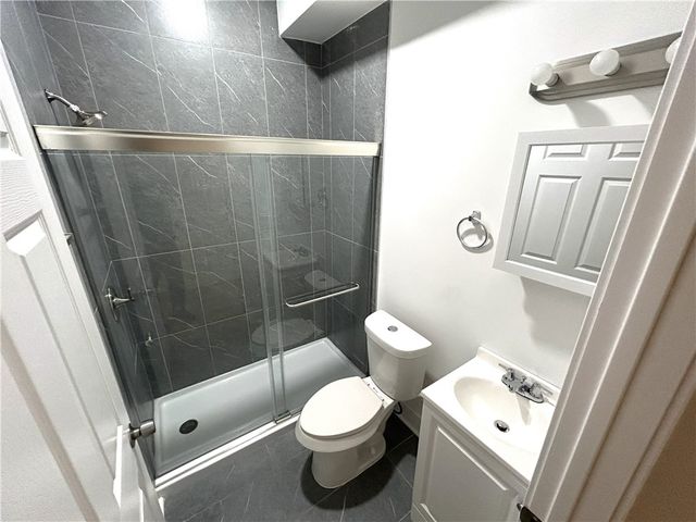 1327 Reddour St, Central North Side, PA 15212