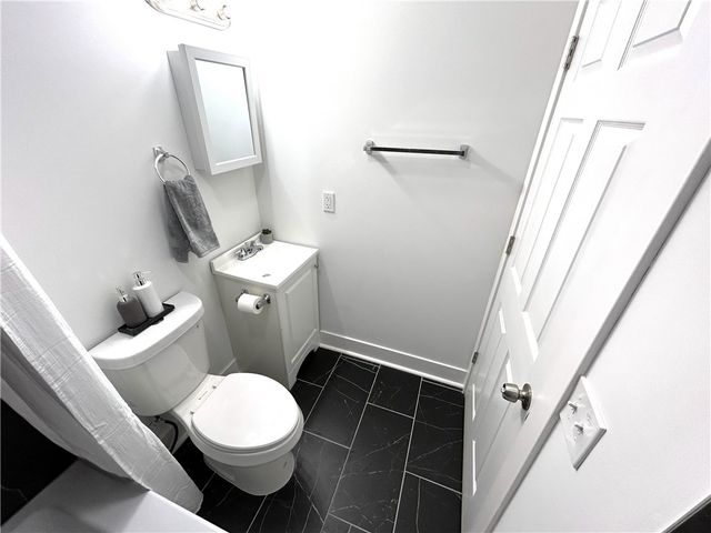 1327 Reddour St, Central North Side, PA 15212