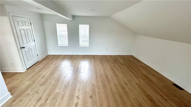 1327 Reddour St, Central North Side, PA 15212