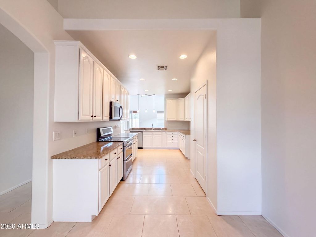 42528 W SOMERSET Drive, Maricopa, AZ 85138 — photo 2