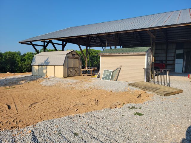 1510 Mount Carmel Road, Clever, MO 65631