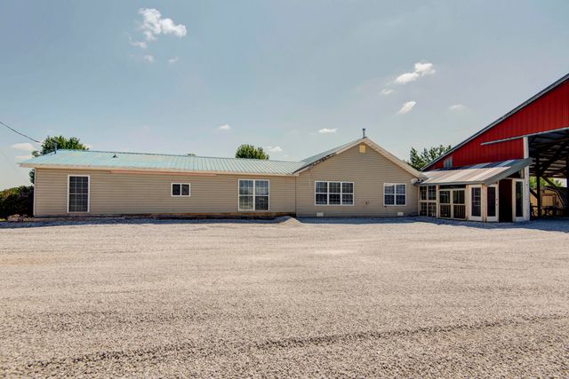1510 Mount Carmel Road, Clever, MO 65631