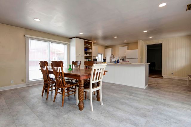 1510 Mount Carmel Road, Clever, MO 65631
