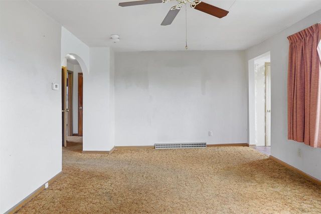 614 Sherman Street, Mauston, WI 53948