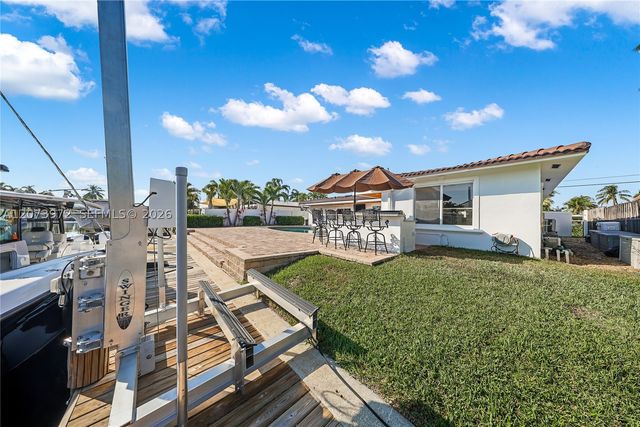 800 SE 3rd Ter, Pompano Beach, FL 33060