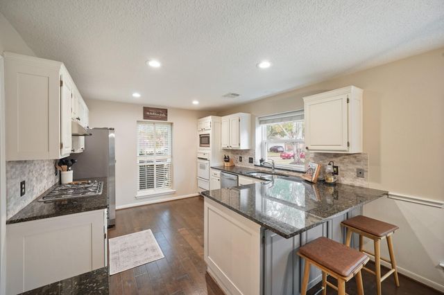 7934 Feather Springs Drive, Houston, TX 77095