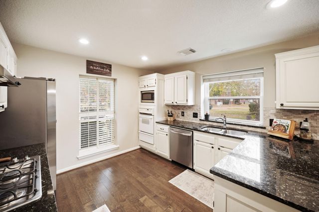 7934 Feather Springs Drive, Houston, TX 77095