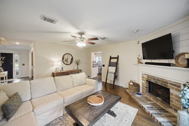 7934 Feather Springs Drive, Houston, TX 77095