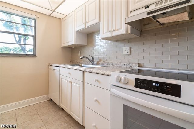 4940 Vincennes ST 106, Cape Coral, FL 33904