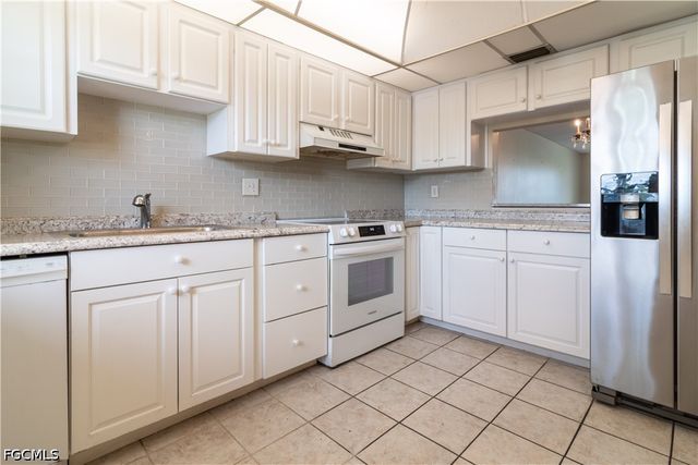 4940 Vincennes ST 106, Cape Coral, FL 33904