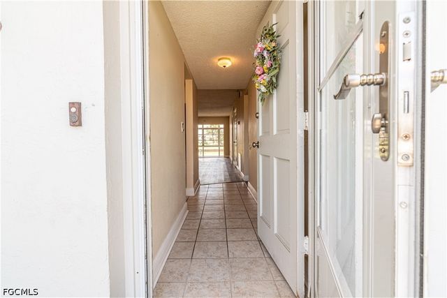 4940 Vincennes ST 106, Cape Coral, FL 33904