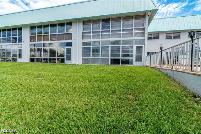 4940 Vincennes ST 106, Cape Coral, FL 33904