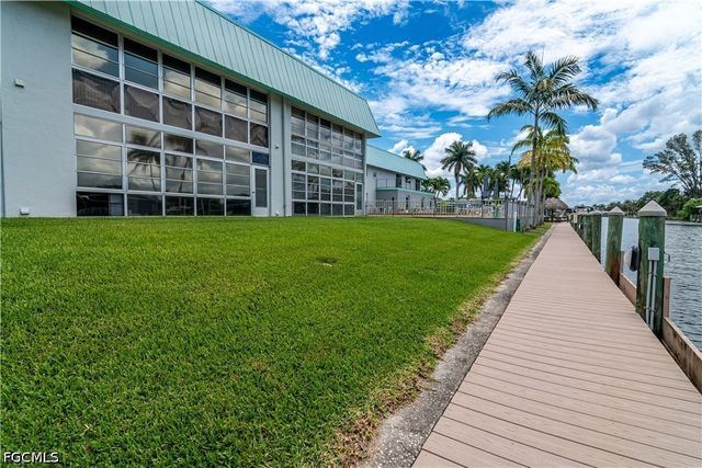 4940 Vincennes ST 106, Cape Coral, FL 33904