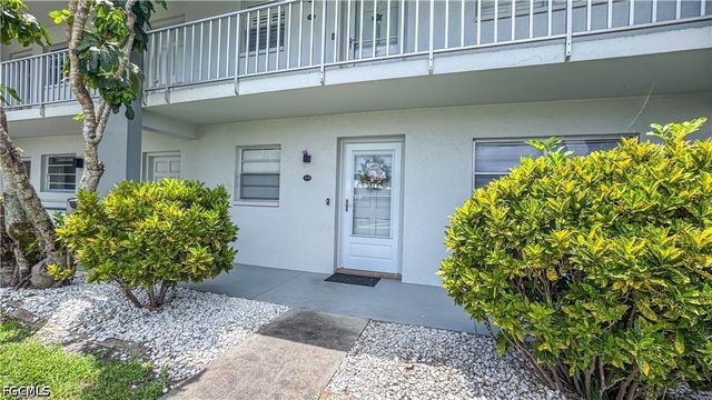 4940 Vincennes ST 106, Cape Coral, FL 33904