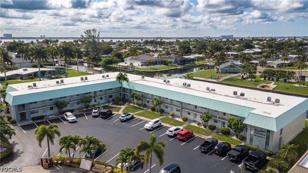 4940 Vincennes ST 106, Cape Coral, FL 33904