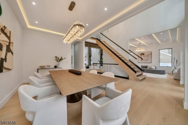 801 Godwin Rd, Paramus Boro, NJ 07652