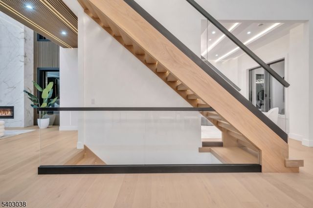 801 Godwin Rd, Paramus Boro, NJ 07652