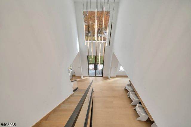 801 Godwin Rd, Paramus Boro, NJ 07652