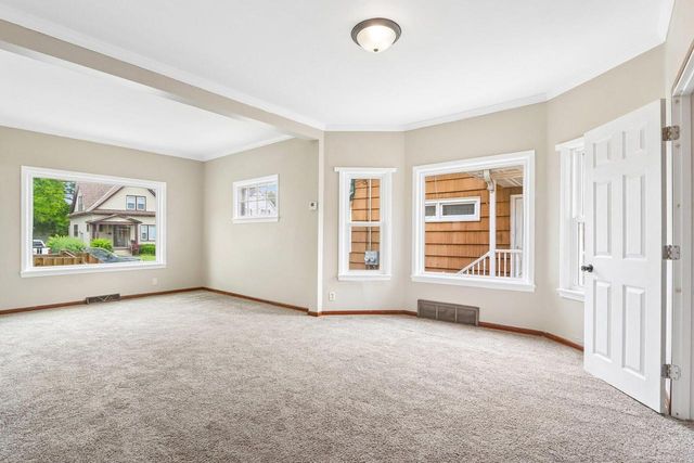 6118 25th AVENUE, Kenosha, WI 53143