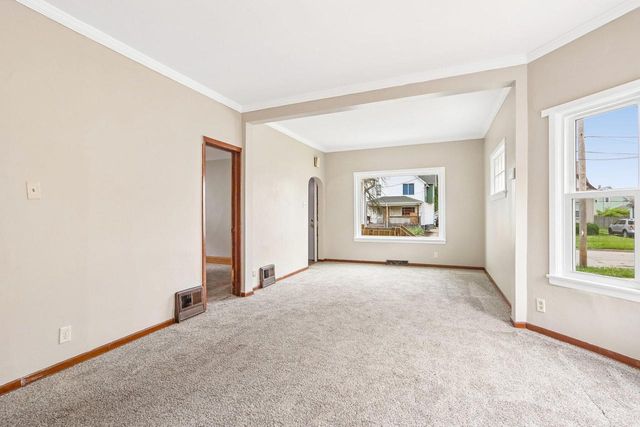 6118 25th AVENUE, Kenosha, WI 53143