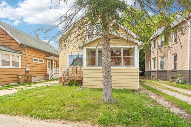 6118 25th AVENUE, Kenosha, WI 53143