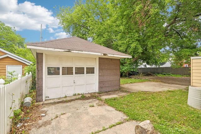 6118 25th AVENUE, Kenosha, WI 53143