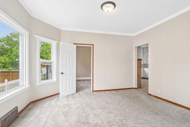 6118 25th AVENUE, Kenosha, WI 53143