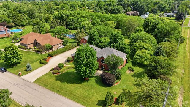 14353 Summerfield Drive, New Lenox, IL 60451
