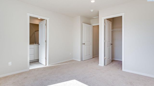 11312 Buckingham Dr, Pasco, WA 99301