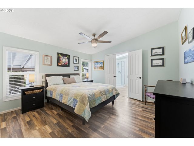 15768 Se POWELL Blvd 40, Portland, OR 97236