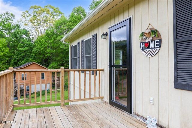 809 Ragan Road, Trade, TN 37691