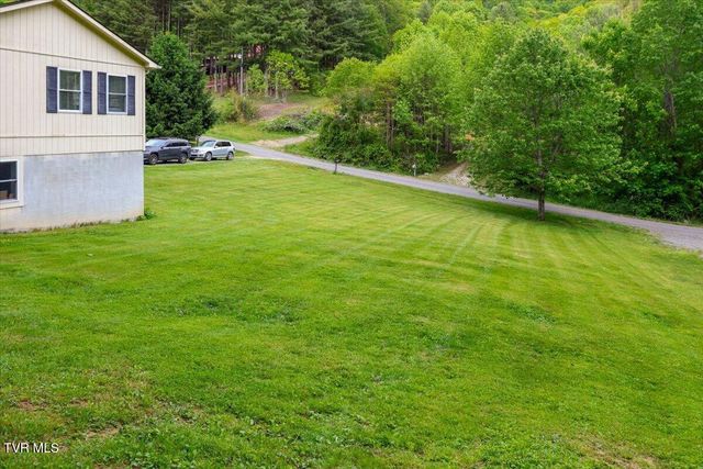 809 Ragan Road, Trade, TN 37691
