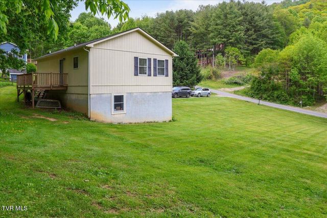 809 Ragan Road, Trade, TN 37691