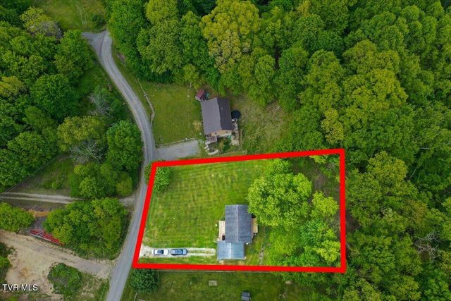809 Ragan Road, Trade, TN 37691