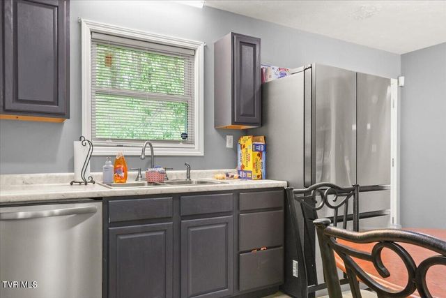 809 Ragan Road, Trade, TN 37691