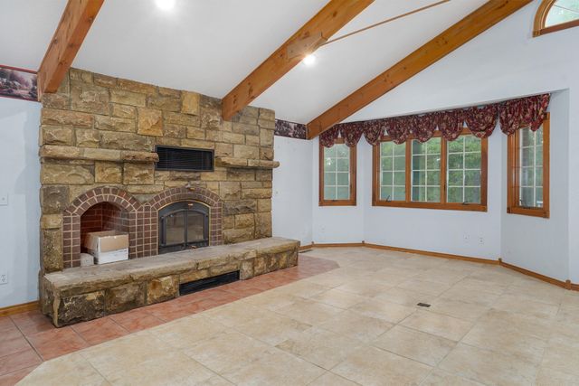 1908 Center Road, Ozark, MO 65721