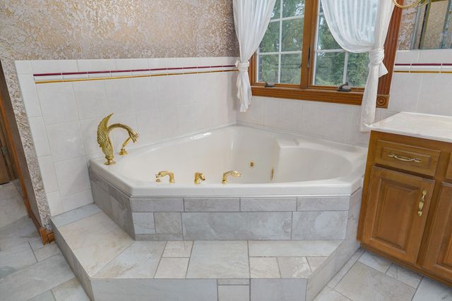 1908 Center Road, Ozark, MO 65721