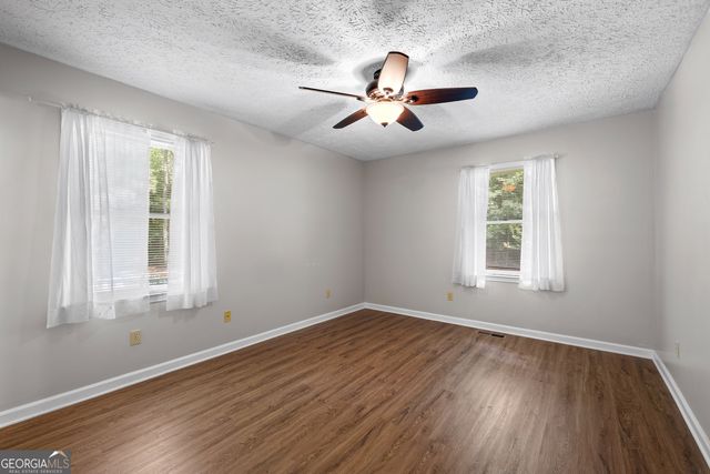186 Lincoln Road, Tyrone, GA 30290